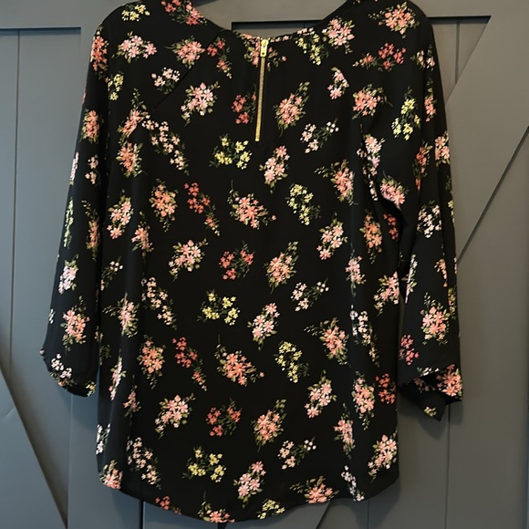 Floral blouse - Picture 2 of 4